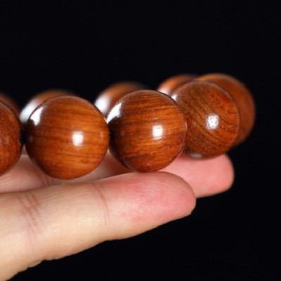 Combo Vòng đeo tay phong Thủy Gỗ Đàn Hương Đỏ Tự Nhiên Brasil, Kèm hộp đựng lót lụa vàng