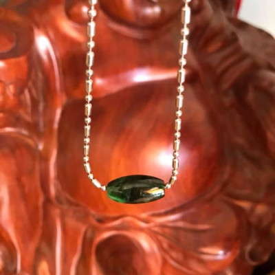 DÂY CHUYỀN LU THỐNG DÀI ĐẸP SIZE HẠT 19MM X 14MM MÀU XANH ĐẬM NHẠT BÓNG ĐẸP 100% ĐÁ CẨM THẠCH TỰ NHIÊN NỮ ĐEO XINH ĐẸP Ạ