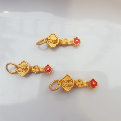 Phụ Kiện Charm Vòng Tay Nữ đẹp Hình Gậy Như Ý màu vàng phối vòng tay Nữ phối với vòng đeo tay của mình xinh xinh ạ