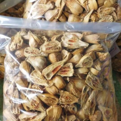 quả dứa gai rừng phơi khô