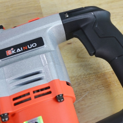 MÁY KHOAN BÚA 2 CHẾ ĐỘ (KHOAN+ ĐỤC) KAINUO 8268 1010W- CHÍNH HÃNG