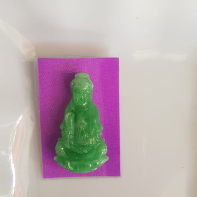 Mặt dây chuyền Nữ Phật Quan Âm Ngồi đẹp đá ngọc cẩm thạch tự nhiên đẹp Size vừa nhỏ Cao 40mm x N20mm x S6mm Màu xanh lý đều bóng đẹp các Chị về bọc vàng đeo đẹp ạ