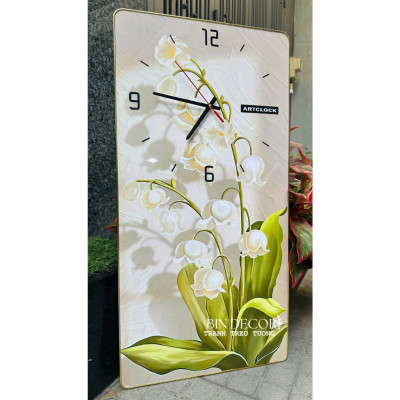 (ẢNH CHỤP) Tranh đồng hồ tráng gương hoa linh lan bo viền vàng kèm đinh và pin