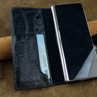 Bao da cho Samsung Galaxy Z Fold3 có quai cài da bò thật