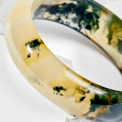 Vòng Tay Phong Thủy Nam Đá Băng Ngọc Thủy Tảo Huyết Liền Khối (54 mm) Nhiều Mệnh Ngọc Quý Gemstones