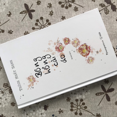 Bông Hồng Cài Áo - Thiền sư Thích Nhất Hạnh (Bìa cứng)