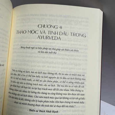 AYURVEDA - CÂN BẰNG THÂN TÂM TRÍ - Thực hành và khám phá những bí mật y học cổ xưa - Danny Cavanagh & Carol Willis -  Á Châu books