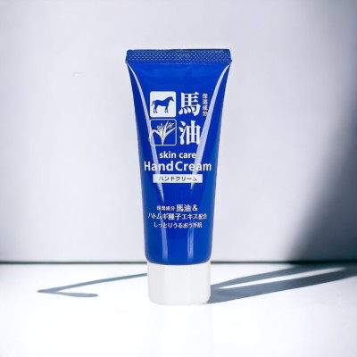 Kem Dưỡng Ẩm Da Tay Chiết Xuất Dầu Ngựa Và Ý Dĩ Hatomugi Hand Cream (Tuýp 60 G)