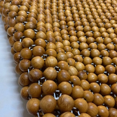 Đệm Lót Ghế Xe Ô Tô Hạt Gỗ Pơ Mu Hạt 1.8cm ( Mian .vn )