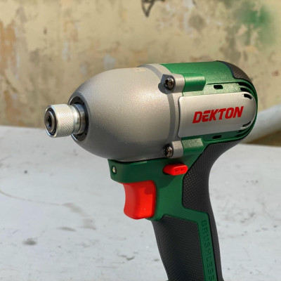 MÁY SIẾT VÍT CÓ BÚA DEKTON M21-CV230N - HÀNG CHÍNH HÃNG