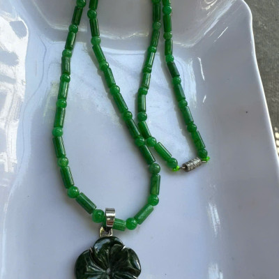 Bộ Dây Chuyền Trang Sức Sợi Trúc Kiểu Xanh Phối Mặt Bông Hoa Mai Đá Cẩm Thạch Tự Nhiên Xanh Ngọc Tự Nhiên Đậm Đẹp Nữ đeo lên cổ đẹp sang quà tặng Mẹ tặng vợ người thân ý nghĩa ạ