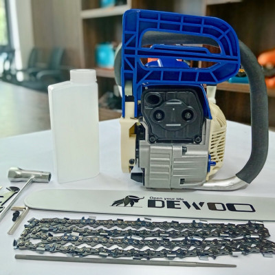 MÁY CƯA XÍCH XĂNG LAM TRƯỢT DEWOO DW-5200R (20", 50.8CM)