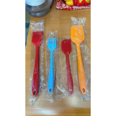 Phới Silicon Dẹt 21cm và 28cm Trộn Bột, Nấu Ăn Chịu Nhiệt Độ Cao - HÀNG CHÍNH HÃNG MINIIN