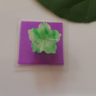 Mặt dây chuyền Mới Đẹp Bông Mai Trắng Xanh Lý nhẹ bóng đều đẹp đá cẩm thạch thiên nhiên ạ Size 14mm x dầy 3mm Đá Ngọc cẩm thạch tự nhiên Nữ bọc vàng làm mặt dây chuyền, mặt nhẫn đeo đẹp ạ