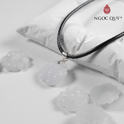 Mặt dây chuyền hồ ly đá cẩm thạch type A 16mm mệnh hỏa mộc - Ngọc Quý Gemstones