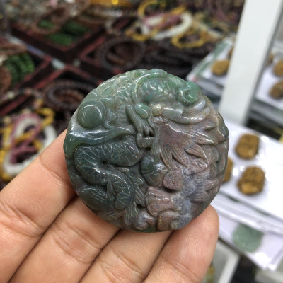 Mặt dây chuyền Rồng ngậm ngọc đá ngọc băng tảo - Đường kính 4,5cm