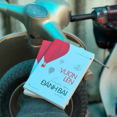 Sách: Combo 4 :Mỗi lần vấp ngã là một lần trưởng thành + Vươn lên hoặc bị đánh bại + Sức mạnh biến cuộc sống bình thường thành phi thường + Chưa một lần đau sao là tuổi trẻ