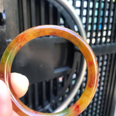 VÒNG CẨM THẠCH TỨ QUÝ NI 52MM MỚI ĐẸP  MÀU  TỨ QUÝ NỮ 50KG ĐẾN 62KG