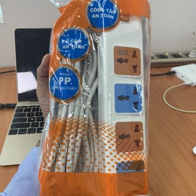 Ổ Cắm Nối Dài Comet CES10405 - Hàng Chính Hãng