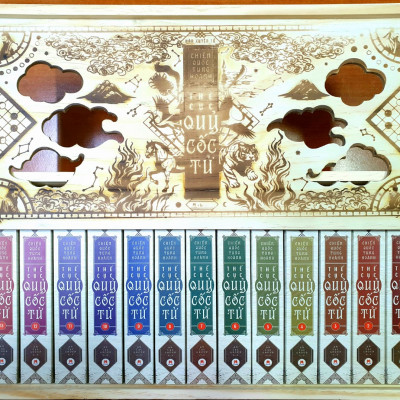 Boxset Chiến quốc tung hoành Thế cục Quỷ Cốc Tử - trọn bộ 13 cuốn hộp gỗ phiên bản giới hạn