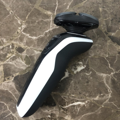 Máy cạo râu 3 lưỡi thương hiệu cao cấp Philips S5080 9W - HÀNG NHẬP KHẨU