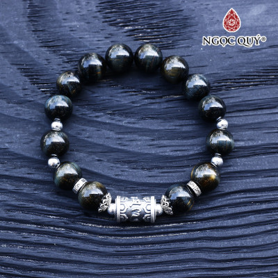 Vòng thạch anh mắt hổ xanh đen phối charm lục tự bạc mệnh thủy, mộc - Ngọc Quý Gemstones