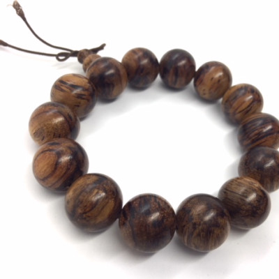 Vòng tay gỗ sưa đỏ bắc hạt tròn size 20mm 