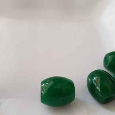 HẠT LU BỤNG TRÒN VO XINH ĐÁ MÃ NÃO XANH LÁ ĐẬM TƯƠI ĐẸP  NỮ LÀM MẶT DÂY CHUYỀN và PHỐI VÒNG TAY  Size Dài 14mm x dầy 13mm NỮ MỆNH MỘC MỆNH HỎA Ạ