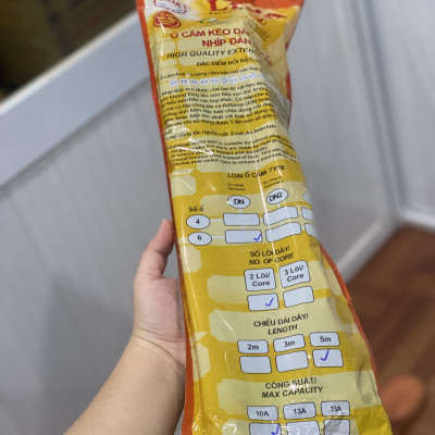 Ổ CẮM KÉO DÀI LIOA 3 CHẤU 6 LỖ ĐA NĂNG DÂY DÀI 3M MODEL 6D32N