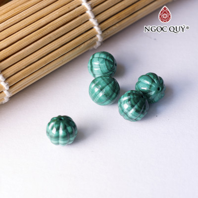 1 cái charm đá hình bí ngô đá khổng tước 12mm mệnh hỏa, mộc - Ngọc Quý Gemstones