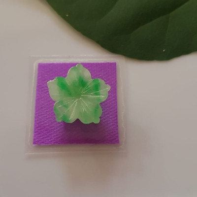 Mặt dây chuyền Mới Đẹp Bông Mai Trắng Xanh Lý nhẹ bóng đều đẹp đá cẩm thạch thiên nhiên ạ Size 14mm x dầy 3mm Đá Ngọc cẩm thạch tự nhiên Nữ bọc vàng làm mặt dây chuyền, mặt nhẫn đeo đẹp ạ