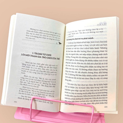 Sách nuôi dạy - Cha Mẹ là bạn cùng chơi tốt nhất của con - Tác giả Lưu Lật