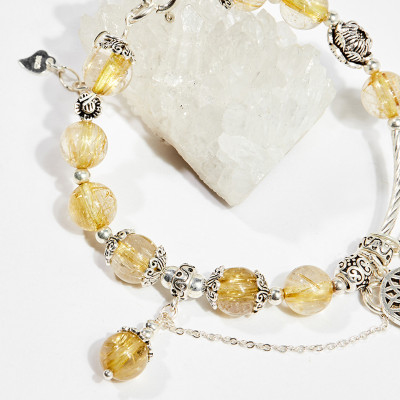 Vòng tay phong thủy nữ đá thạch anh tóc vàng charm hoa hồng 8mm mệnh thủy , kim - Ngọc Quý Gemstones