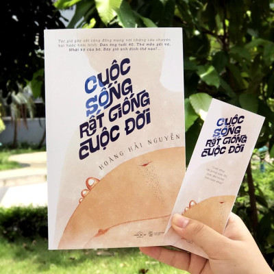 Sách - Cuộc Sống Rất Giống Cuộc Đời