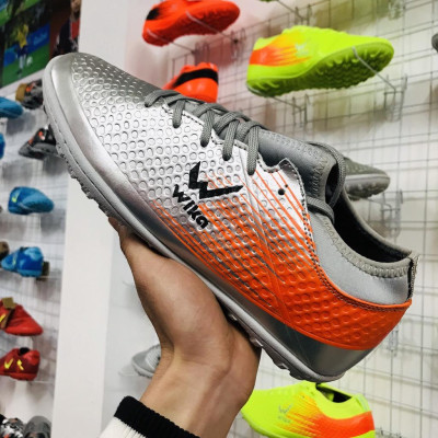 Mẫu giày thể thao đá banh cao cấp WWkia Flash Bạc