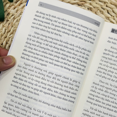 Sách Phụ Nữ Thông Minh: 7 Bài Học Lựa Chọn Hạnh Phúc