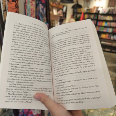 Sách - The Help by Kathryn Stockett - The #1 New York Times bestselling novel