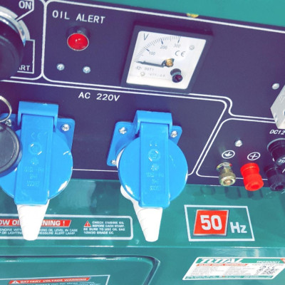 MÁY PHÁT ĐIỆN DẦU 5KW 1 PHA TOTAL TP250001 - CHỒNG ỒN - HÀNG CHÍNH HÃNG