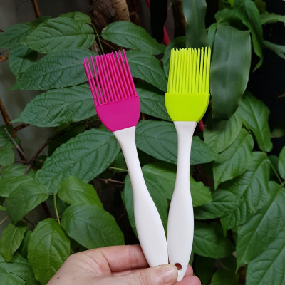 Cọ quét dầu ăn (Giao màu ngẫu nhiên)