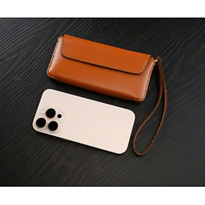 Bao da nắp ngang dành cho iPhone 16 Serie hiệu Khắc Tên , chất liệu da bò - Hàng chính hãng 