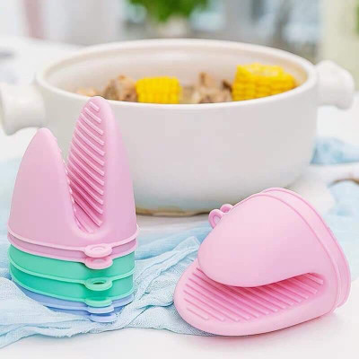 Cặp nhấc xoong nồi silicon mỏ vịt chịu nhiệt cao có móc treo tiện dụng cho nhà bếp – Dụng cụ bắt xoong nồi, đồ nóng bằng silicon nhỏ gọn tiện dụng