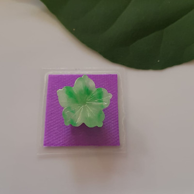 Mặt dây chuyền Mới Đẹp Bông Mai Trắng Xanh Lý nhẹ bóng đều đẹp đá cẩm thạch thiên nhiên ạ Size 14mm x dầy 3mm Đá Ngọc cẩm thạch tự nhiên Nữ bọc vàng làm mặt dây chuyền, mặt nhẫn đeo đẹp ạ