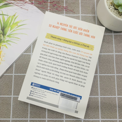 Bộ 3 Cuốn Sách Thói Quen Của Người Thành Công: Dừng bao biện! Làm gì có chuyện bạn không có thời gian, Thói quen tốt tạo ra cuộc sống chất Và 14 nguyên tắc bất biến khiến sự nghiệp thăng tiến cuộc đời thăng hoa