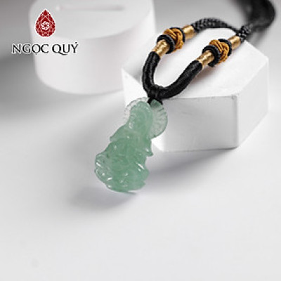 Mặt dây chuyền phật bà thạch dâu xanh 25x13mm mệnh hỏa, mộc - Ngọc Qúy Gemstones