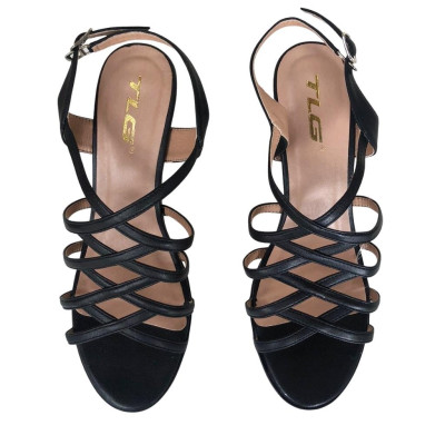 Sandal nữ quai chéo hot trend cho bạn 21817