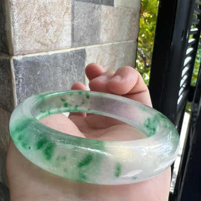 Vòng Tay Nữ Bản Hẹ Đá Mã Não DuLong Trắng Xanh Rong Biển Trong Bóng Đẹp Ni 53mm Cao 13mm Dầy 8mm Nữ 50kg - 55kg đeo Món quà tặng Nữ đeo tay xinh rẻ đẹp ý nghĩa ạ