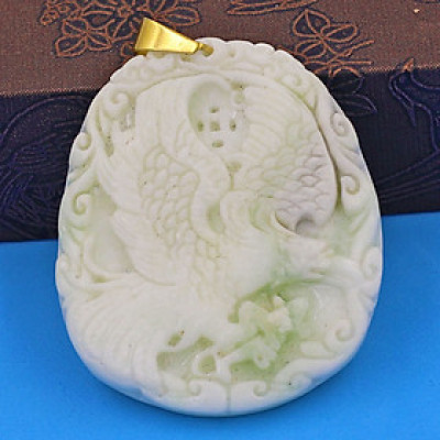 Mặt dây chuyền đại bàng cẩm thạch trắng