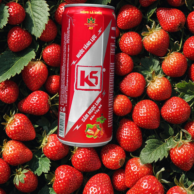 Nước Tăng Lực K5 Sâm Ngọc Linh Lốc 6 Lon Vị Dâu Tây Đỏ (320ml/Lon)