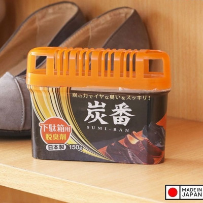 Hộp Khử Mùi Tủ Giày, Tủ Quần Áo Than Hoạt Tính Kobini Nhật Bản (150g)