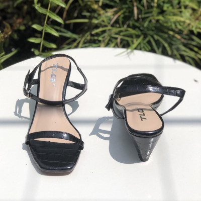 Sandal nữ đế xuồng hot trend  trẻ trung năng động 21417